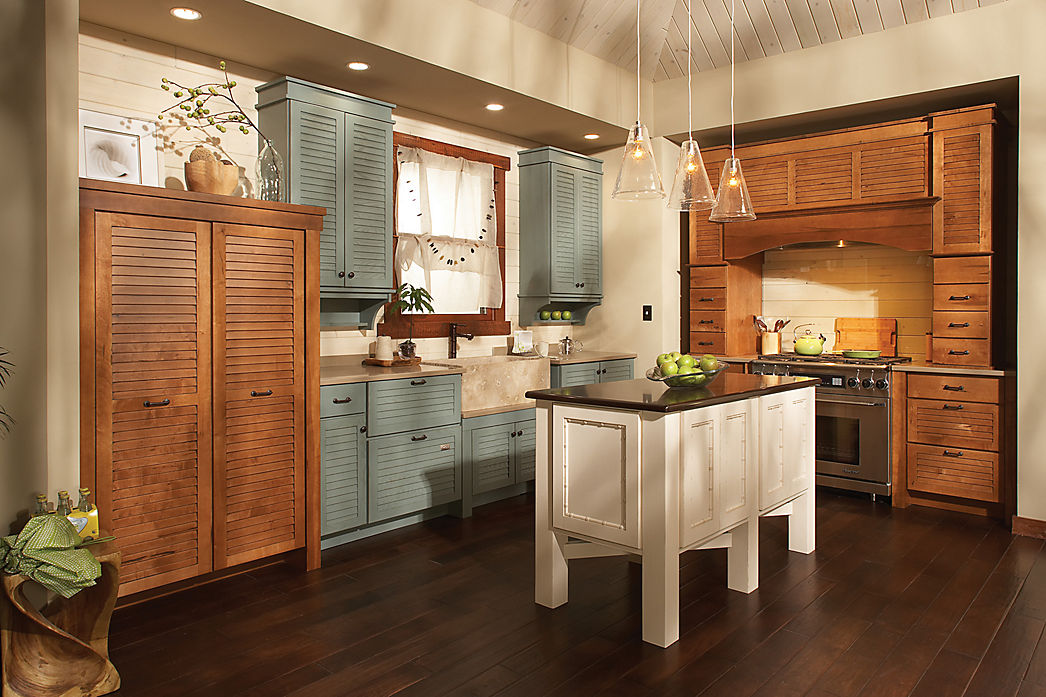 Yorktowne/Medallion cabinetry