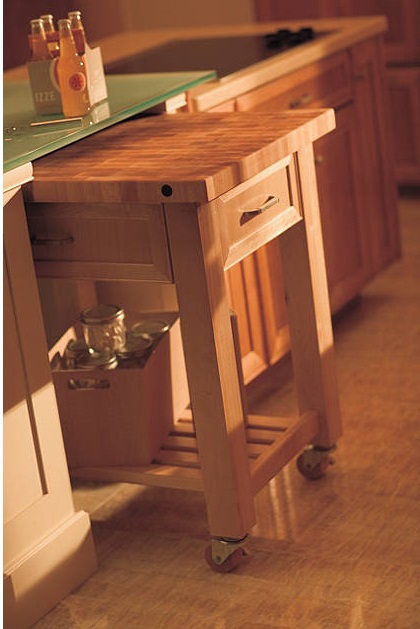 Yorktowne/Medallion cabinetry