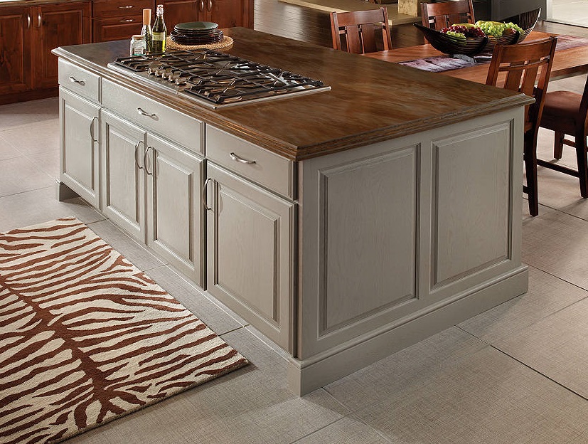 Yorktowne/Medallion cabinetry